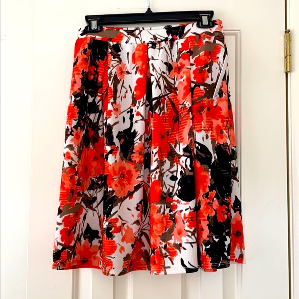 JOE B flare skirt. Gorgeous coloring /fabric  NWT
